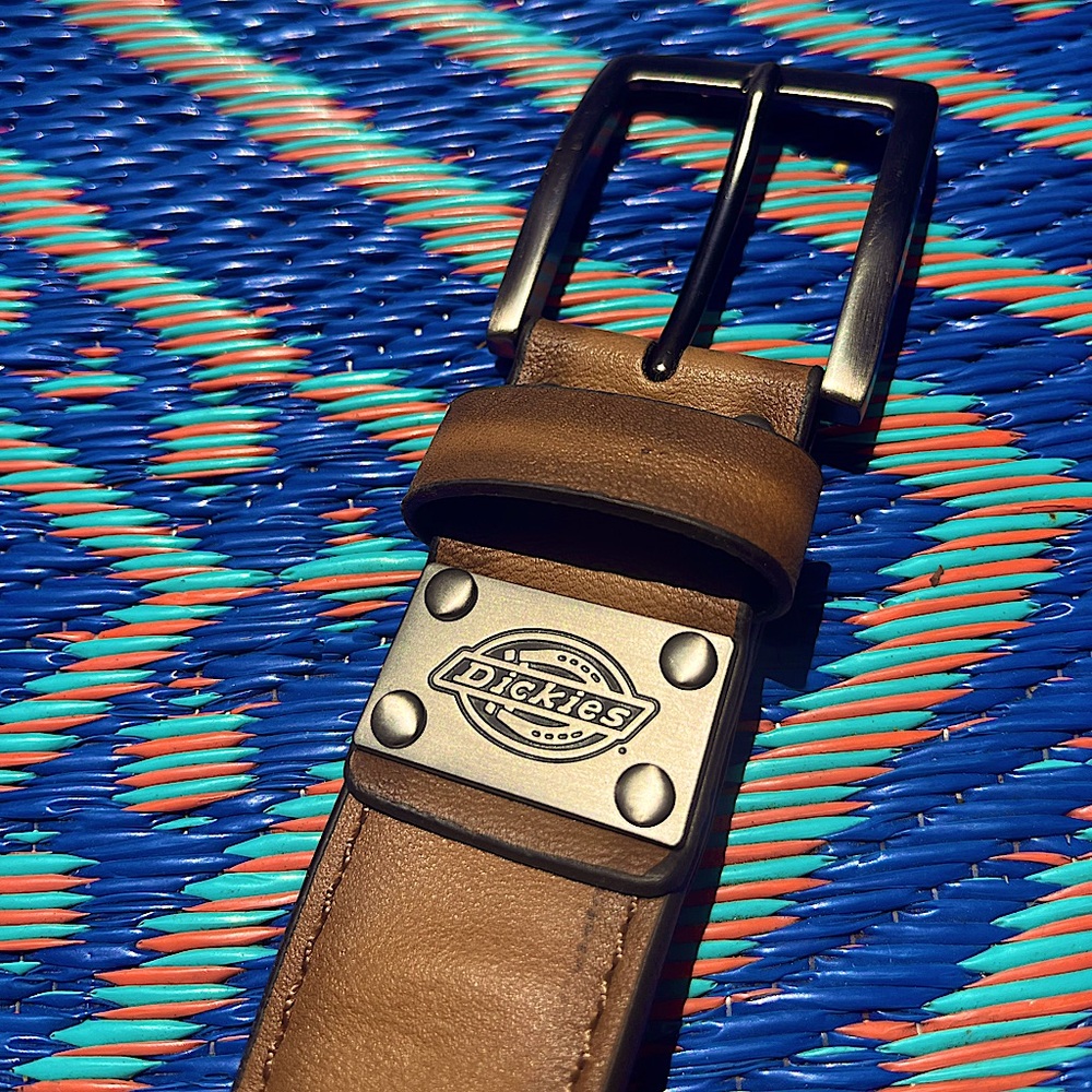 NWT Dickies brown work belt with metal plating